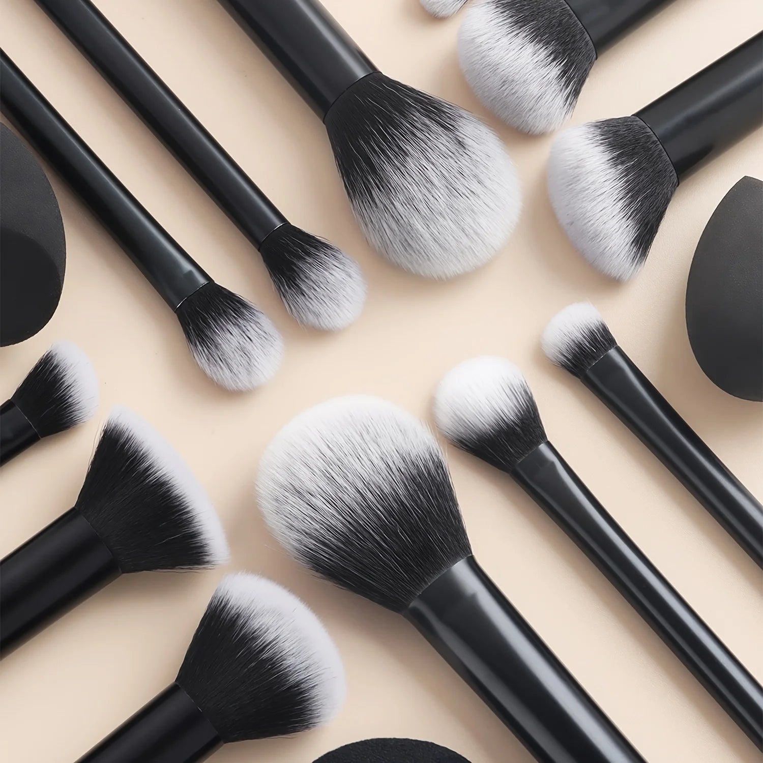 12-Piece Professional Makeup Brush Set — Soft Synthetic Bristles